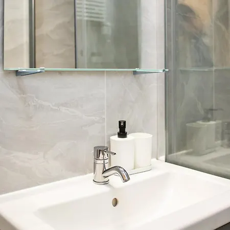 Cozy In Downtown Apartman *