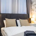 Cozy In Downtown 아파트