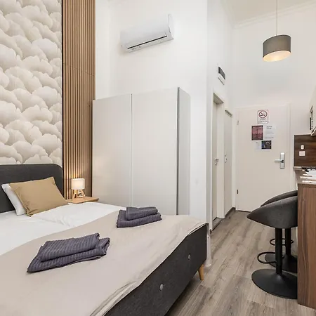 Cozy In Downtown Budapest